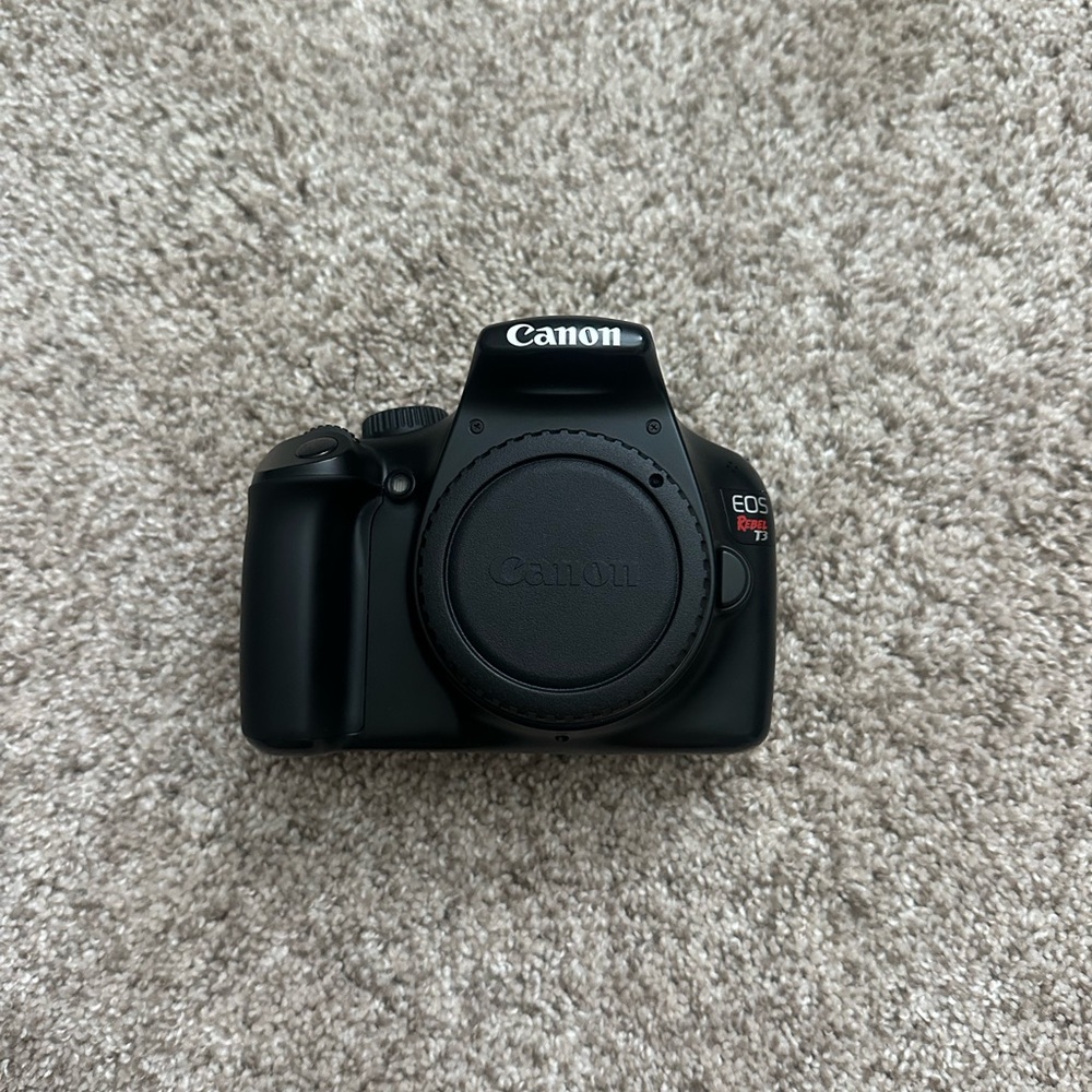 Canon EOS Rebel T3 Digital Camera - Black